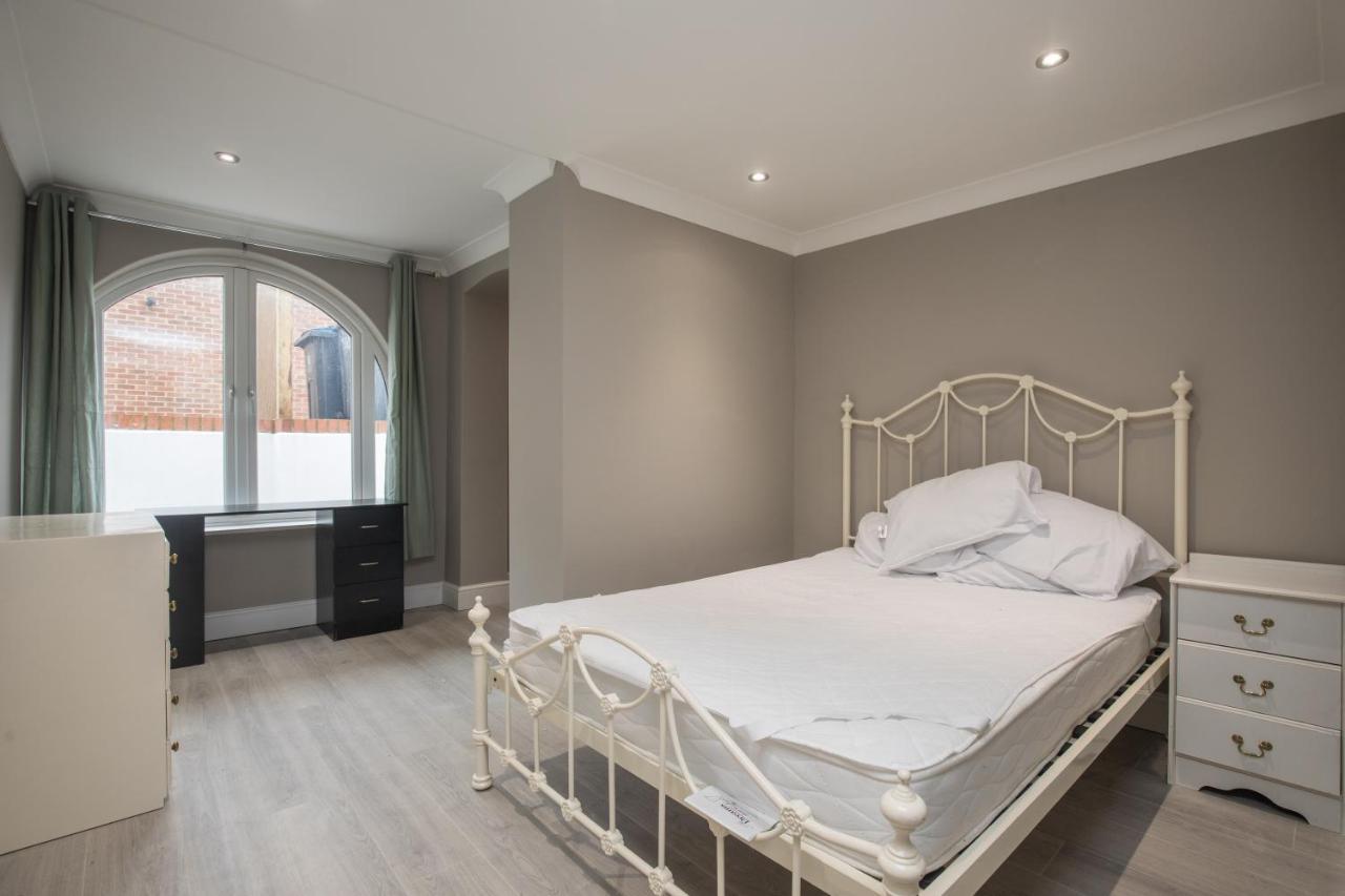 Riverside Central Kingston Flat 1B Surbiton Exterior photo