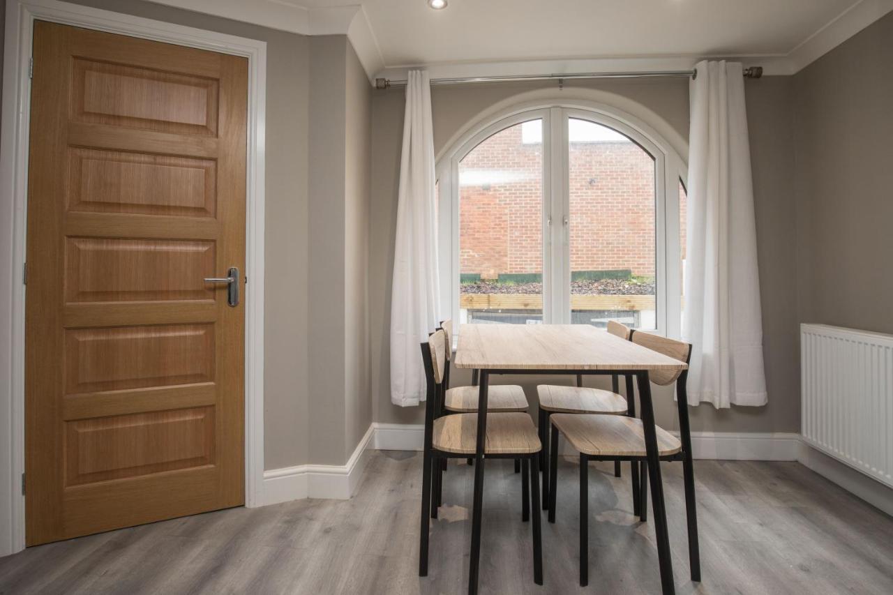 Riverside Central Kingston Flat 1B Surbiton Exterior photo